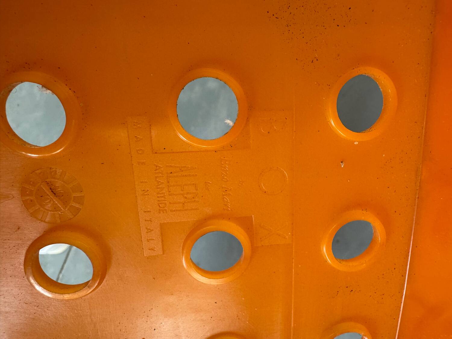 Iconic Italian design Orange Box Chair by Enzo Mari for Aleph Alantide