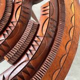Table basse années 60 tripode bois ciselé