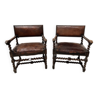 Paire de fauteuils de style Louis XIII en chene massif XX siècle