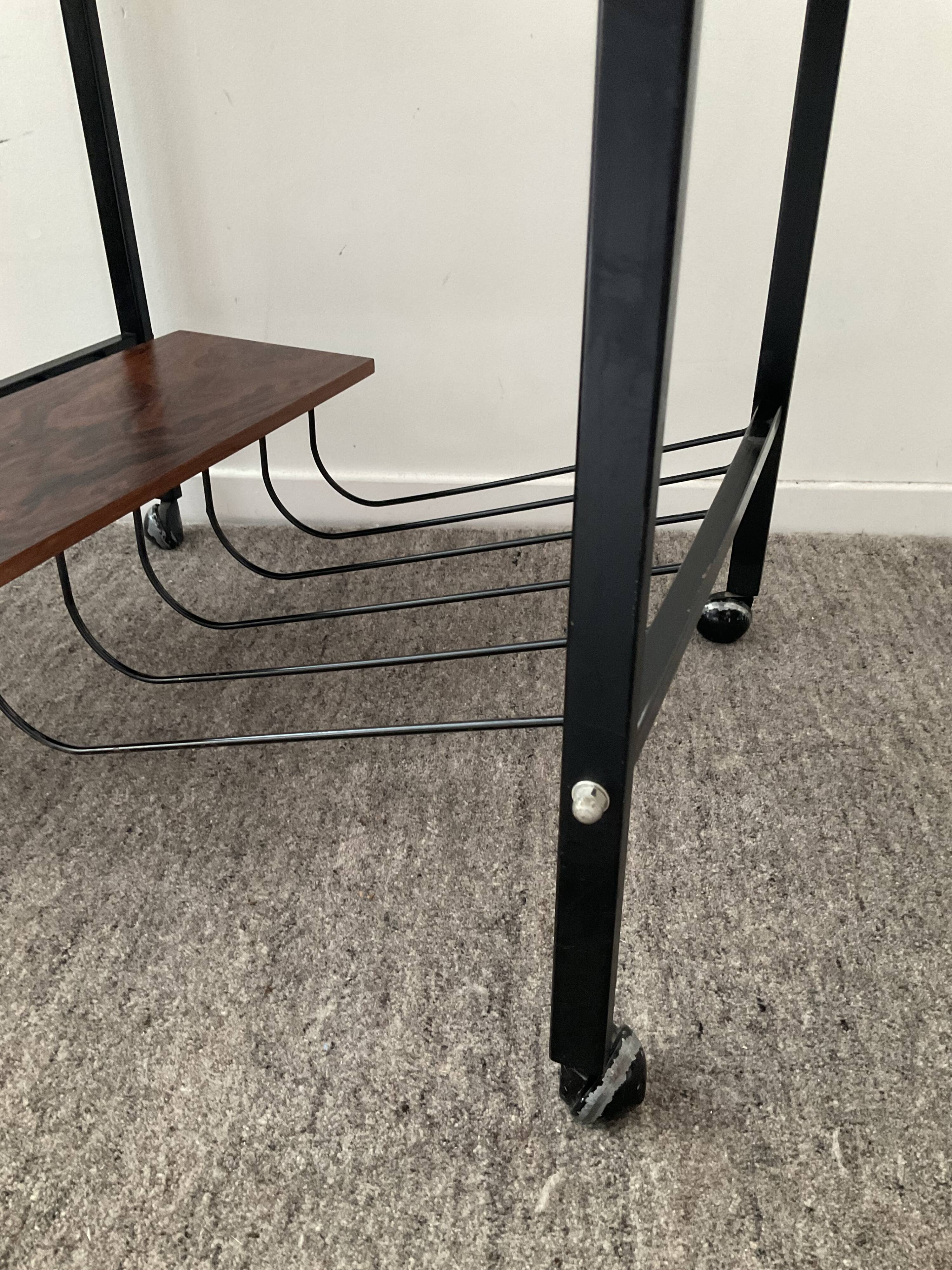 Table side on wheels from the 60s