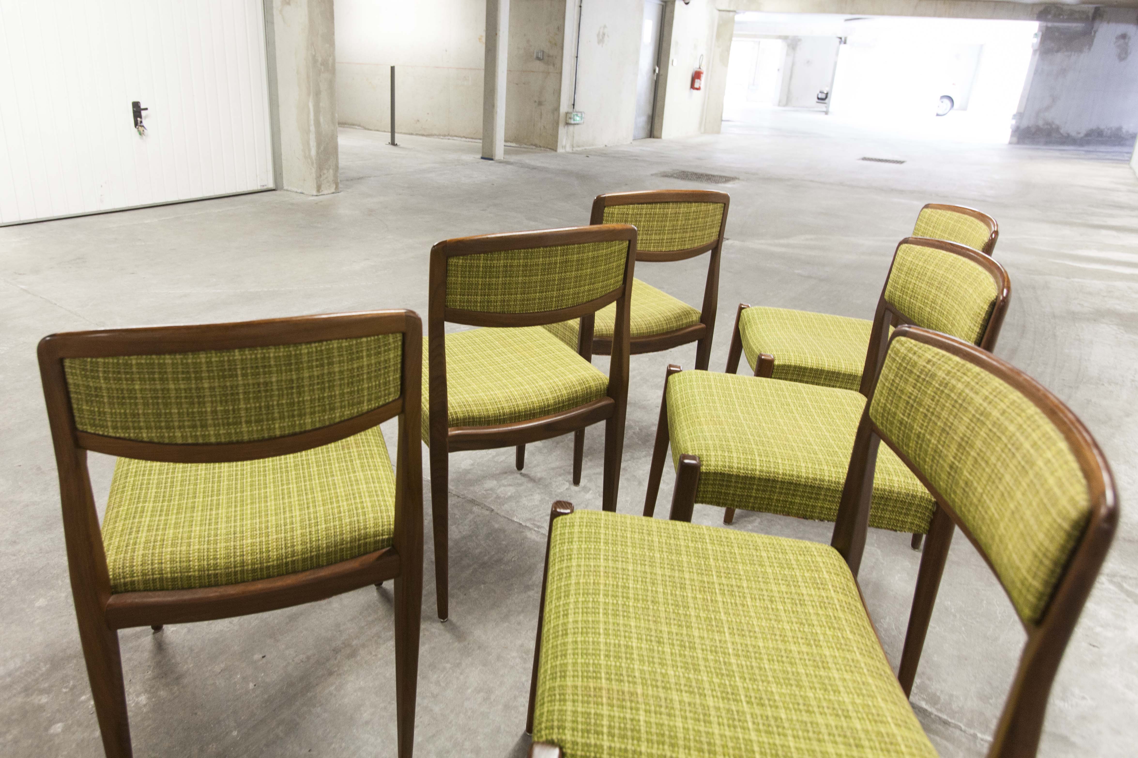 Lot of 6 teak and fabric chairs