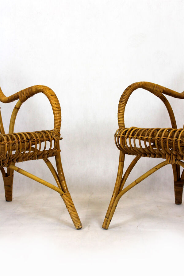 Fauteuils en rotin, table et tabouret, années 1960