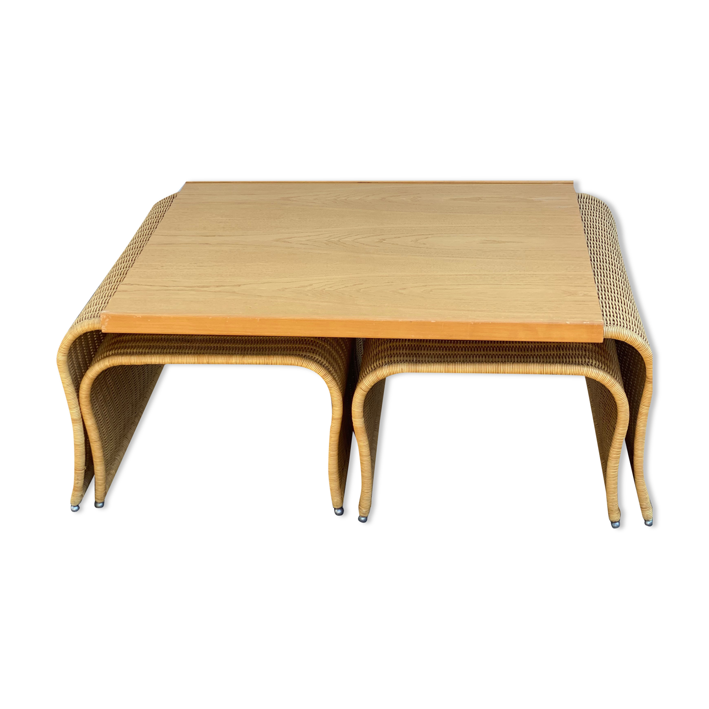 Pine wood and ratan table with 2 ottomans