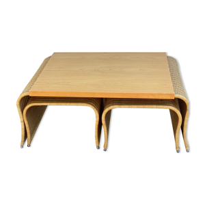 Tables gigognes en rotin