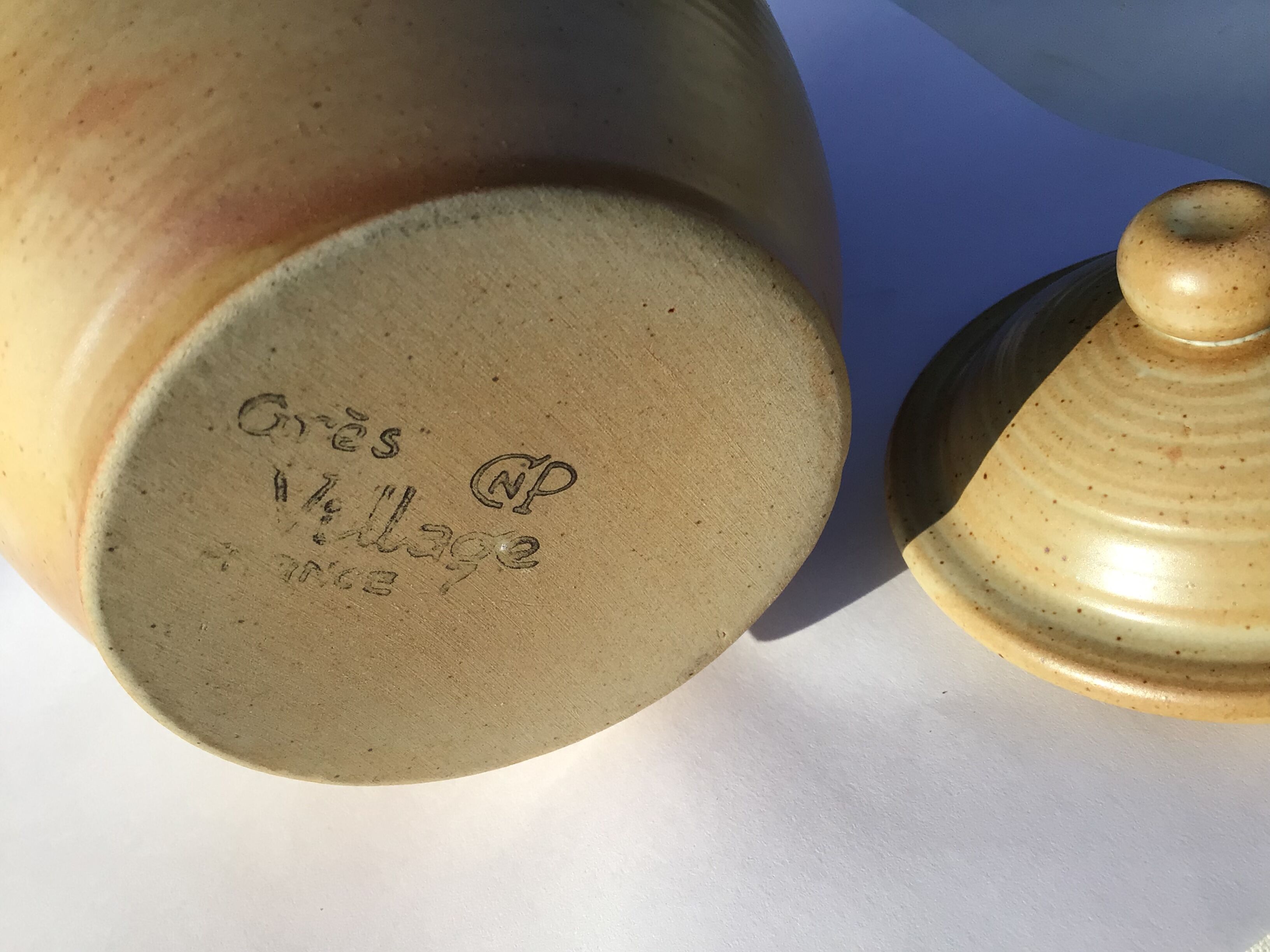 Teapot sandstone Village blond large capacity