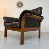 Vintage 70s Dreipunkt Scala design armchair in black leather and teak.