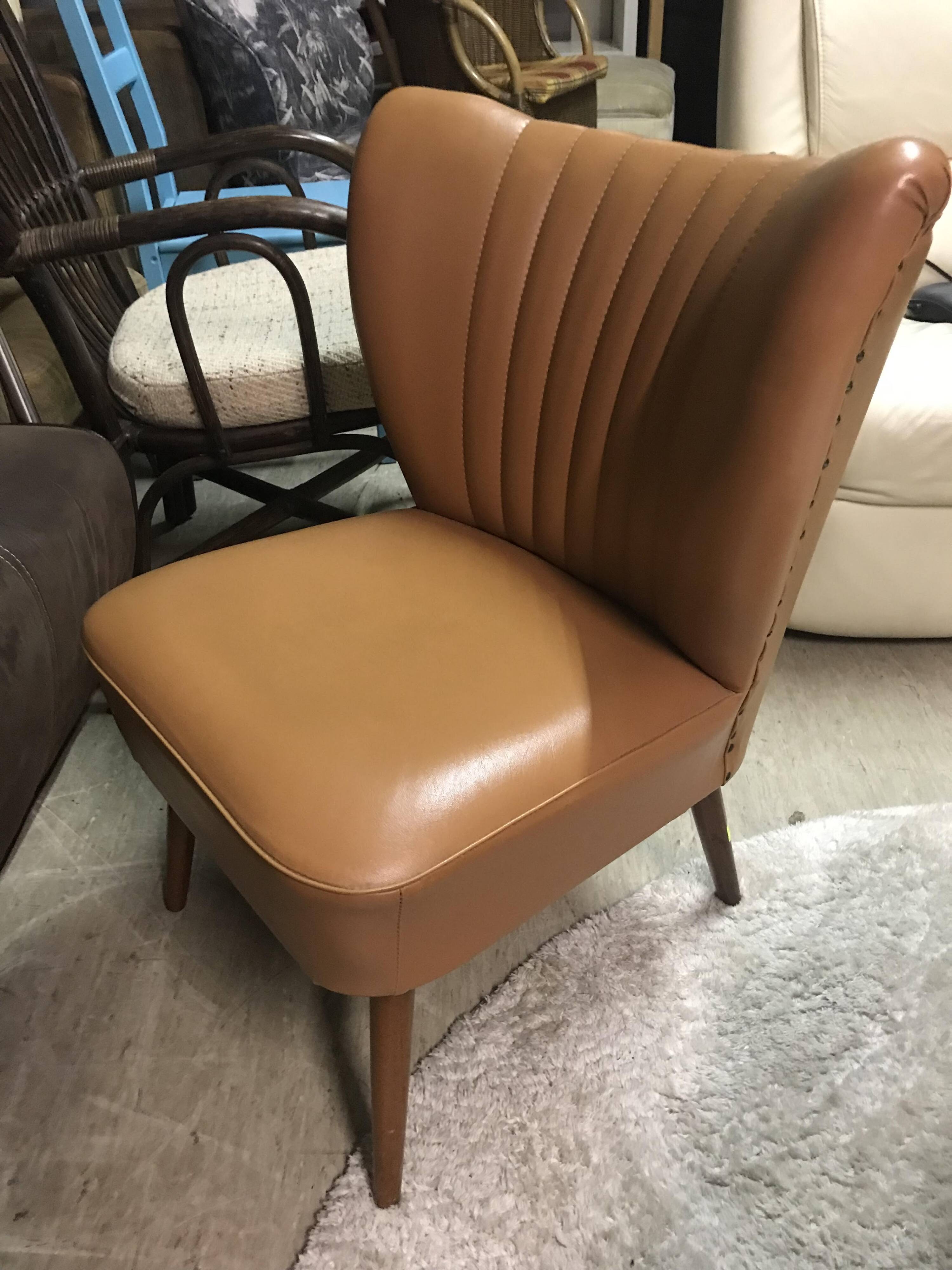 Fauteuil cocktail vintage avec skaï années 1960