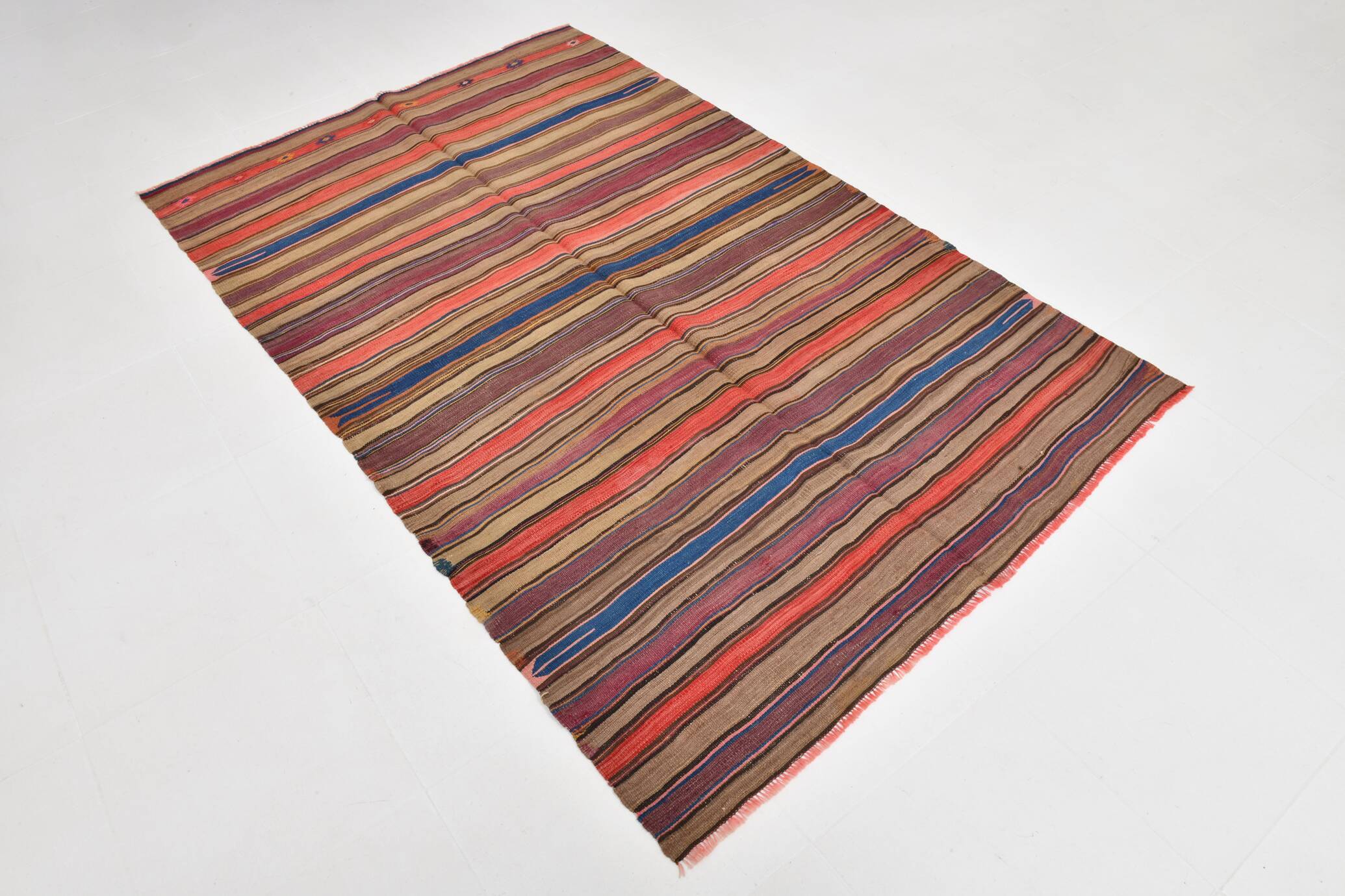 Burgundy & Brown Vintage Kilim Rug, 140x214Cm
