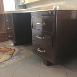 Office in metal and skai