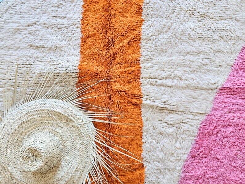 Handmade natural wool rug, size 100 x 200 cm