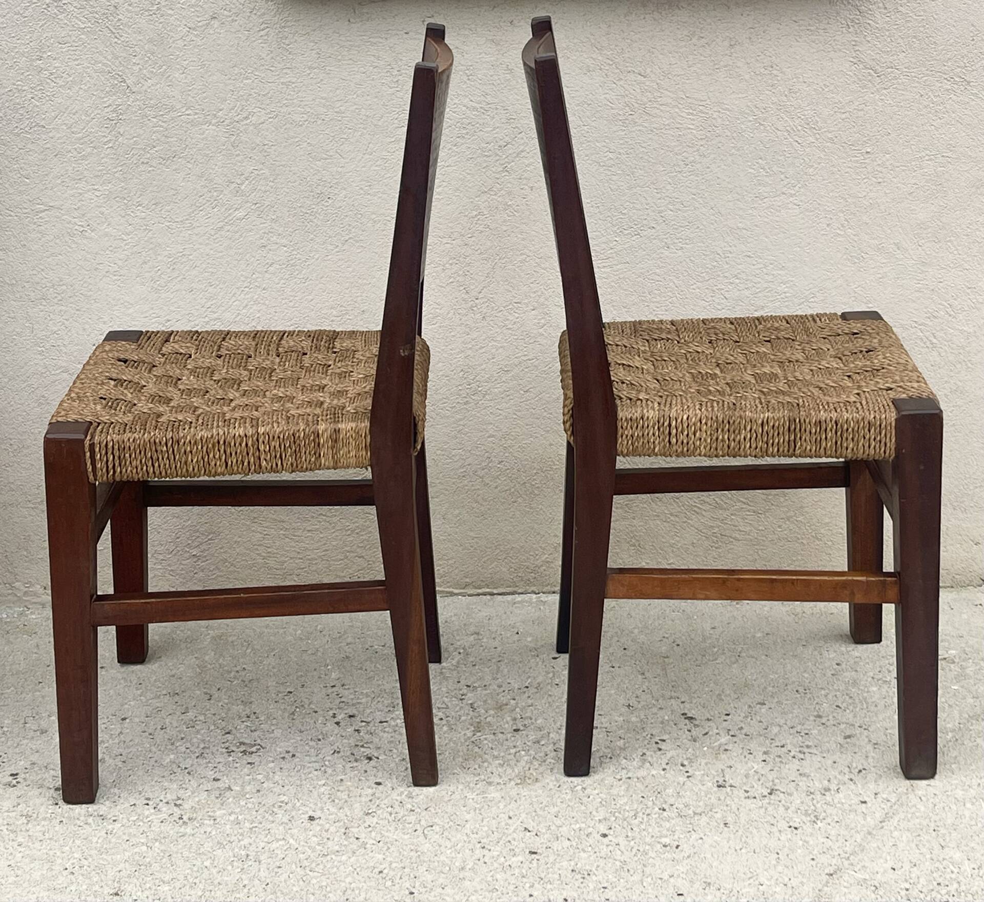 4 modernist chairs from the 1950s.