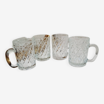 Set of 4 chiseled glass mugs from the 1960s