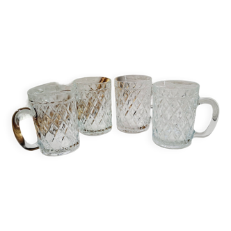 Set of 4 chiseled glass mugs from the 1960s