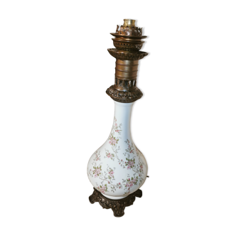 19th floral oil lamp