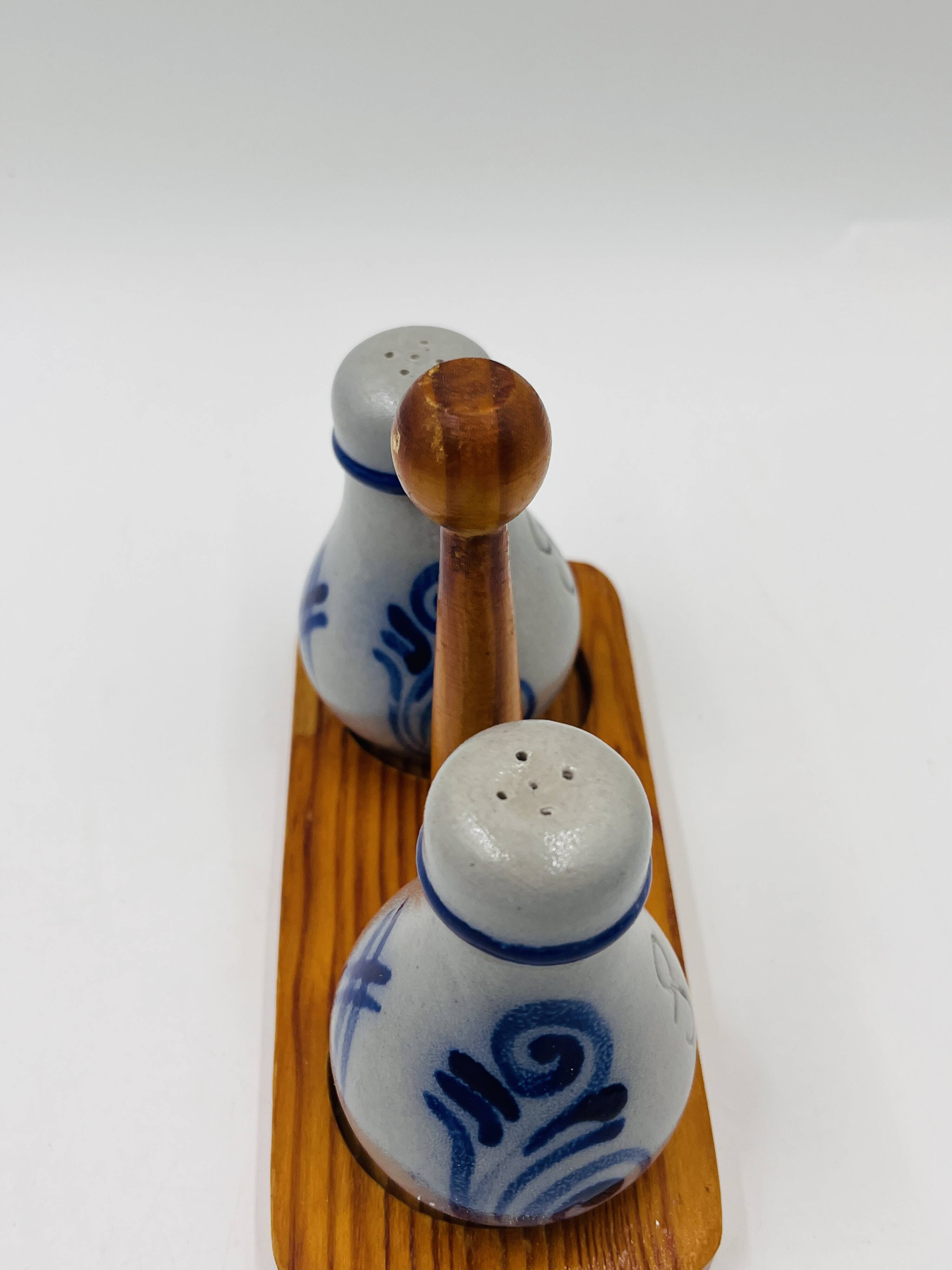 Alsatian stoneware pepper and salt set