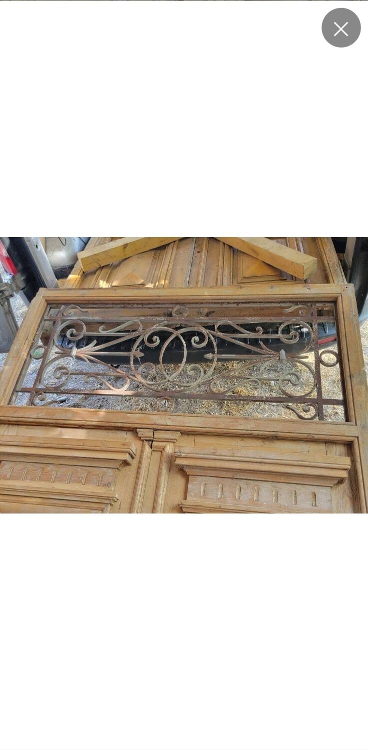 Double Haussmannian doors