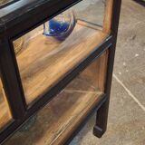Vitrine ancienne sur pieds