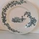 Grande assiette Longwy « Pompadour » vert bleuté – vers 1900