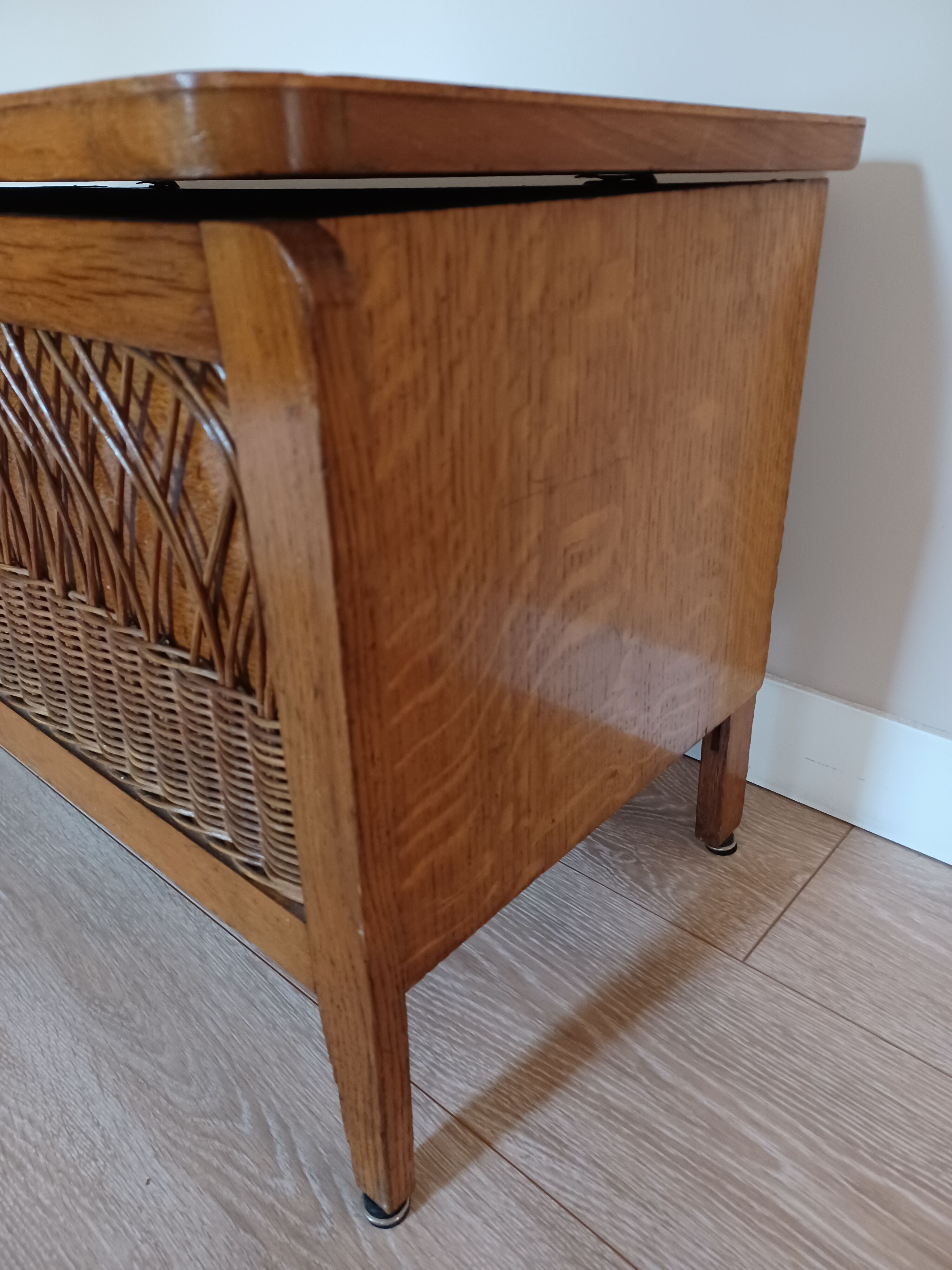 Coffre à jouet bois et rotin vintage