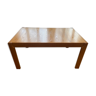 Extendable table by Maison Regain