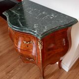 Commode sauteuse marquetee de style Louis XV