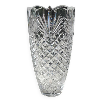 Vase vintage en Cristal de Bohème. Design stylé à motifs géométriques. Boho-chic. Haut 24,5 cm