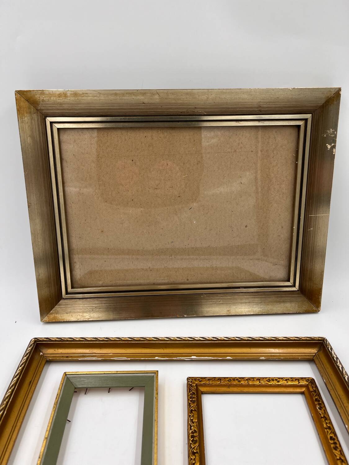 Set of 4 gold frames