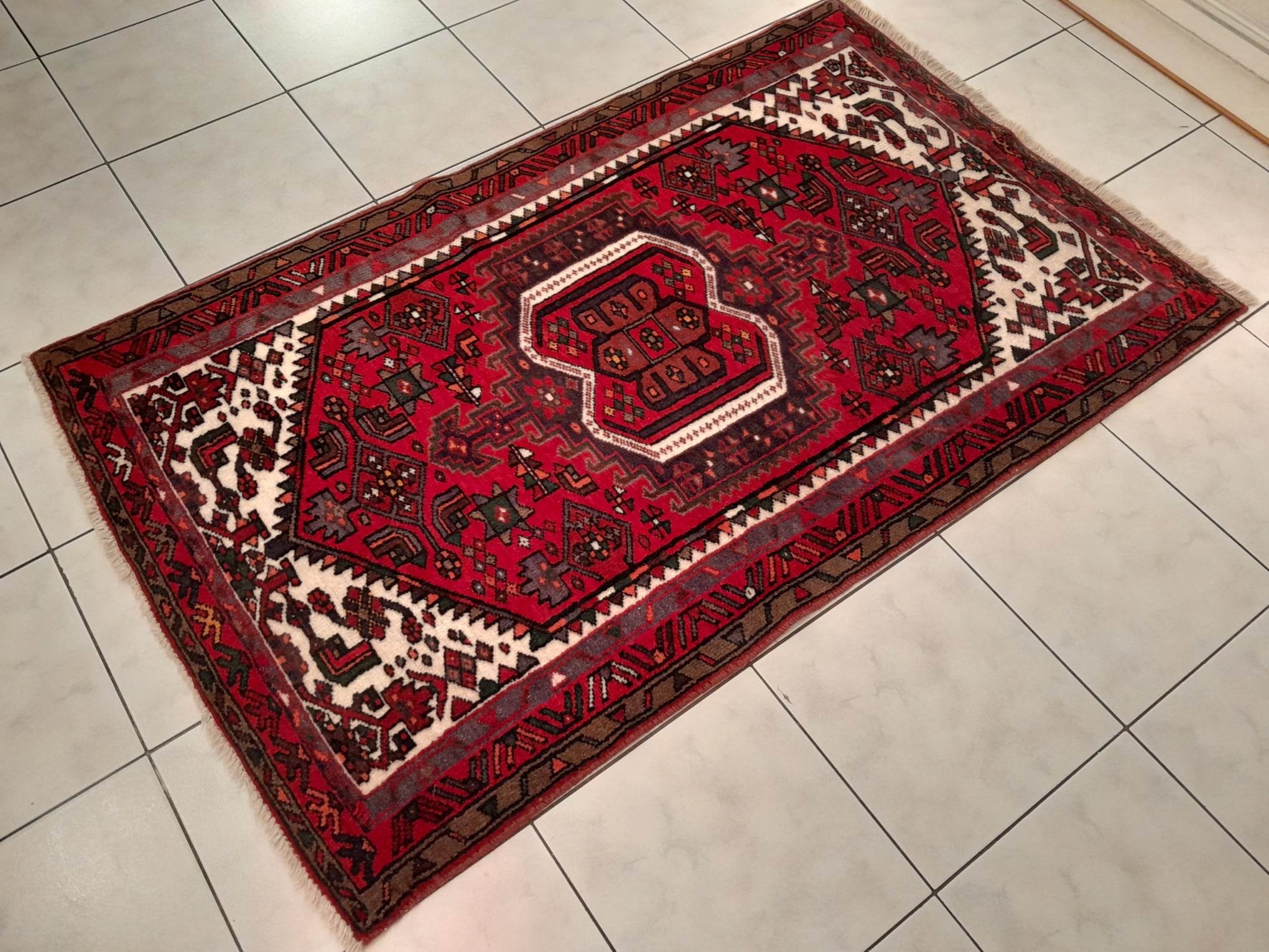 Handmade Persian Zangian Rug 166x103cm
