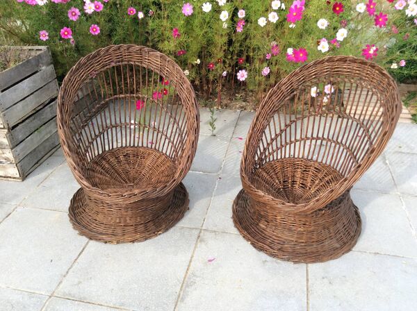 Fauteuils corbeille en osier