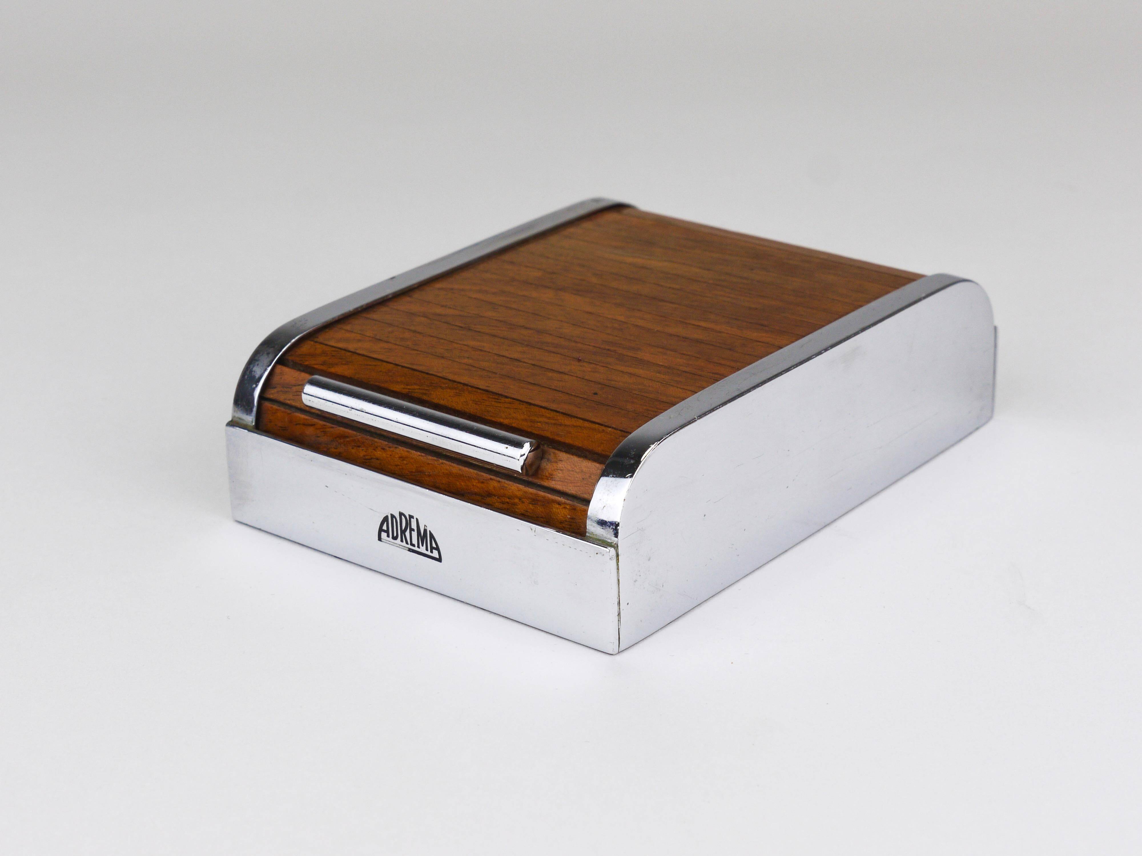 Carl Aubock rolling shutter storage box from the 1930s, cigarette dispenser, walnut, Vienna
