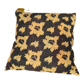 Cushions made of traditional Indian fabrics