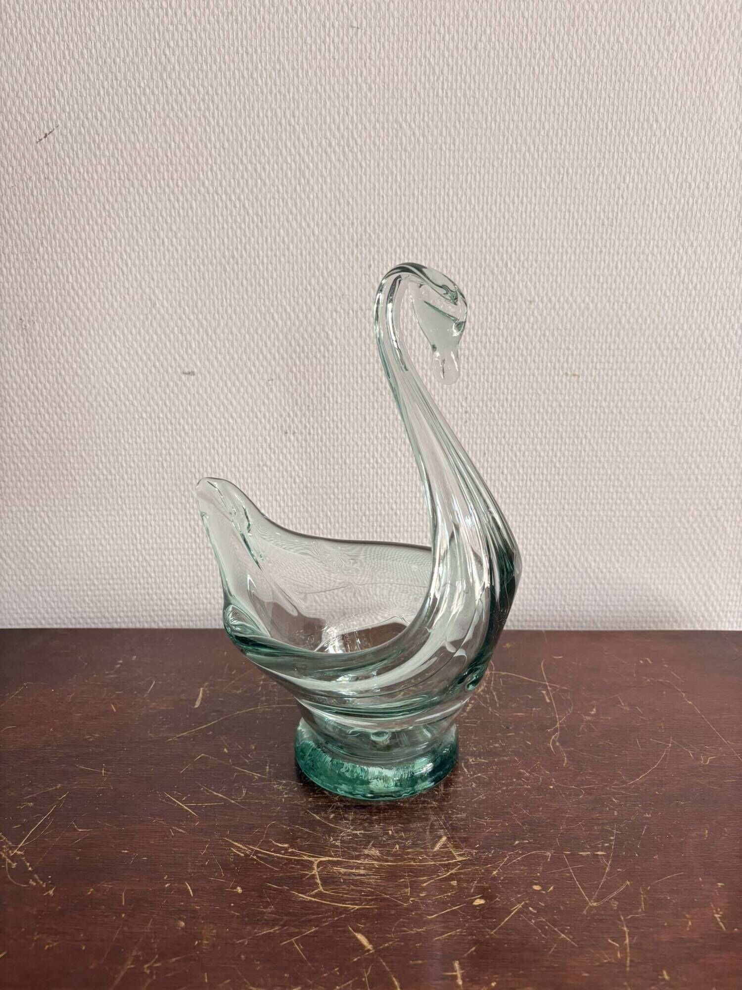 Green Glass Coupe Vase Swan Murano 26 cm Art Deco or 1950s Style