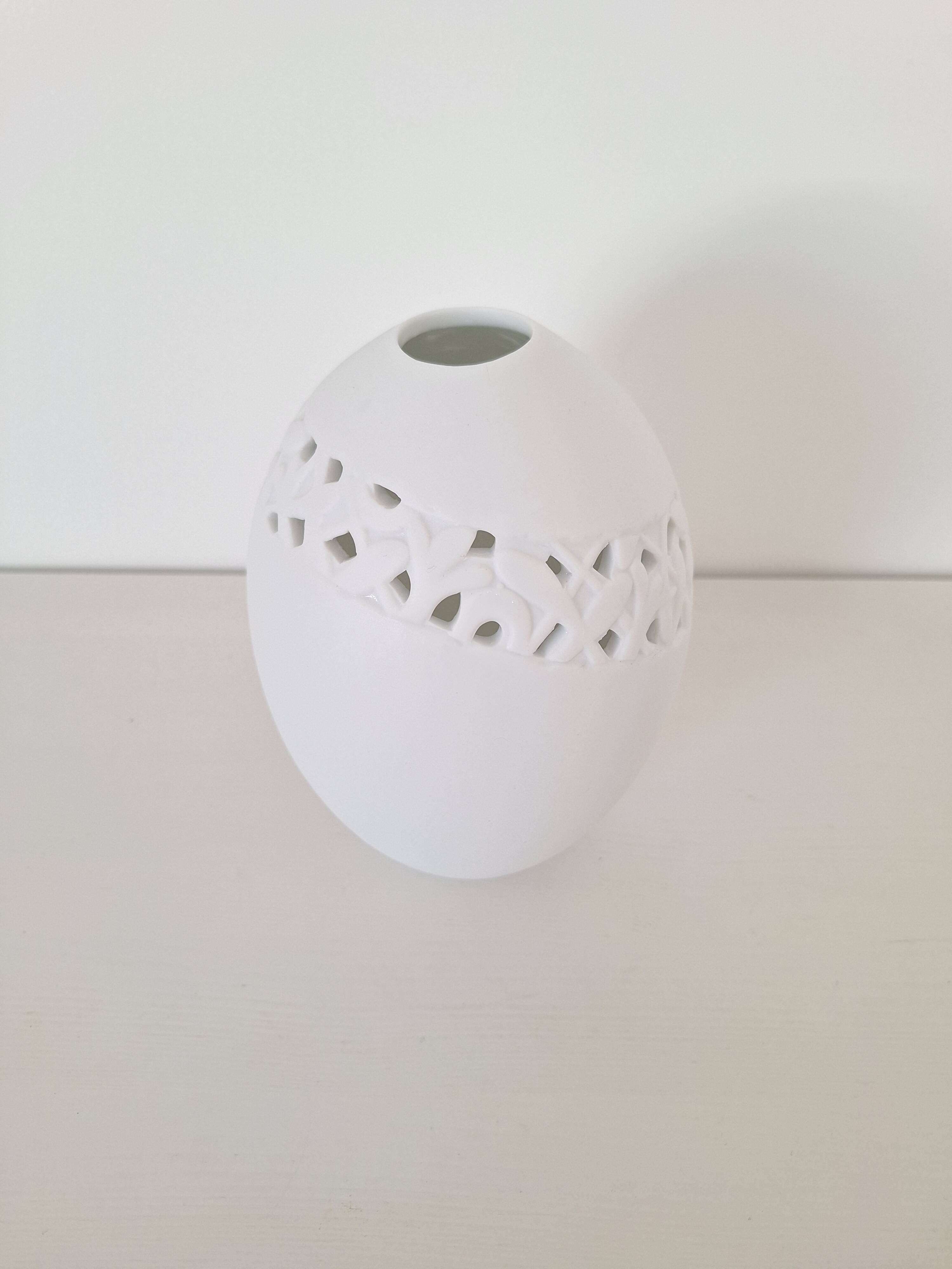 White porcelain egg vase