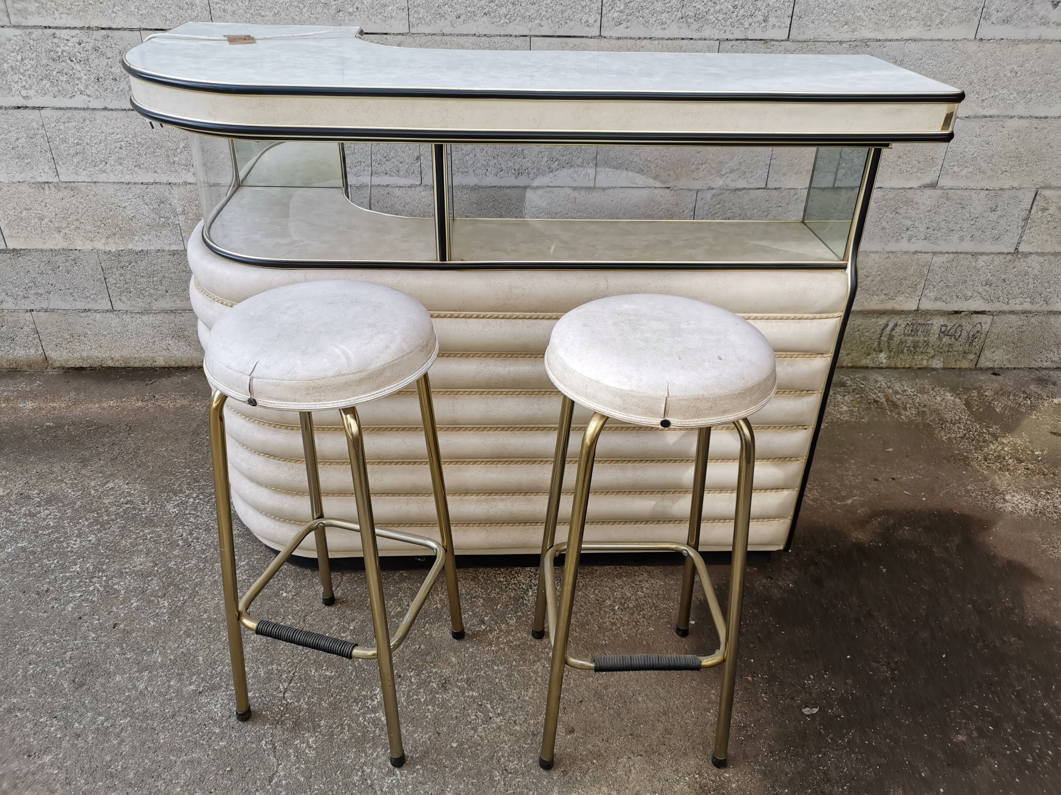 Mini bar année 50 en skaï