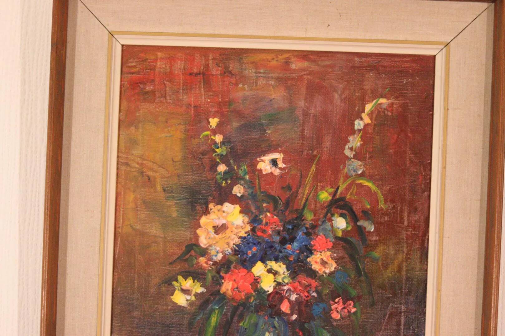 Original Oil on Canvas – “Still Life Vase” – Framed 45 × 54 cm