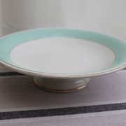 Coupe sur pied en porcelaine