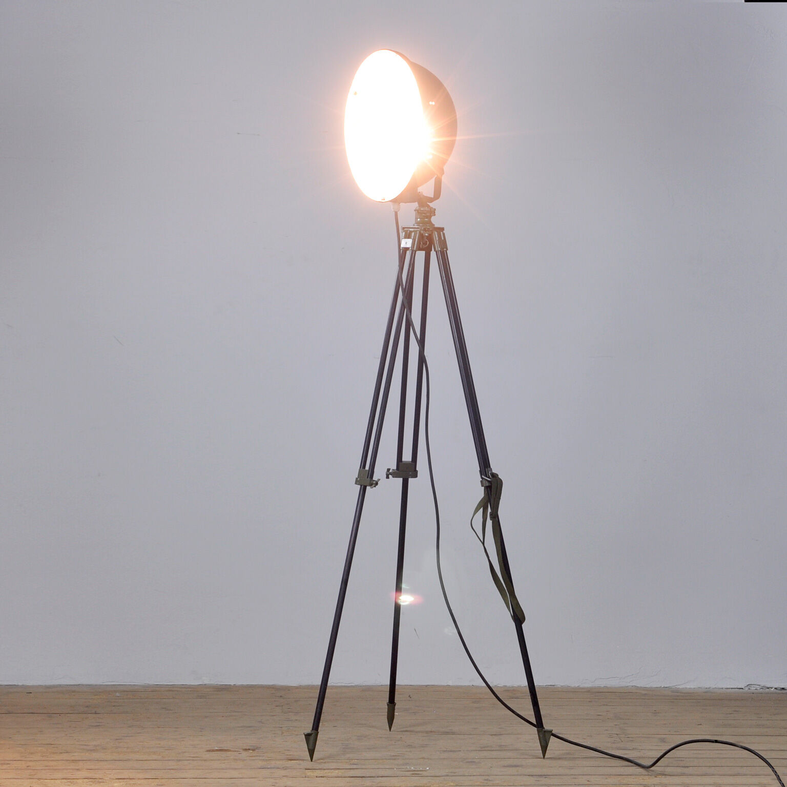 Industrial tripod floor lamp, 1970s
