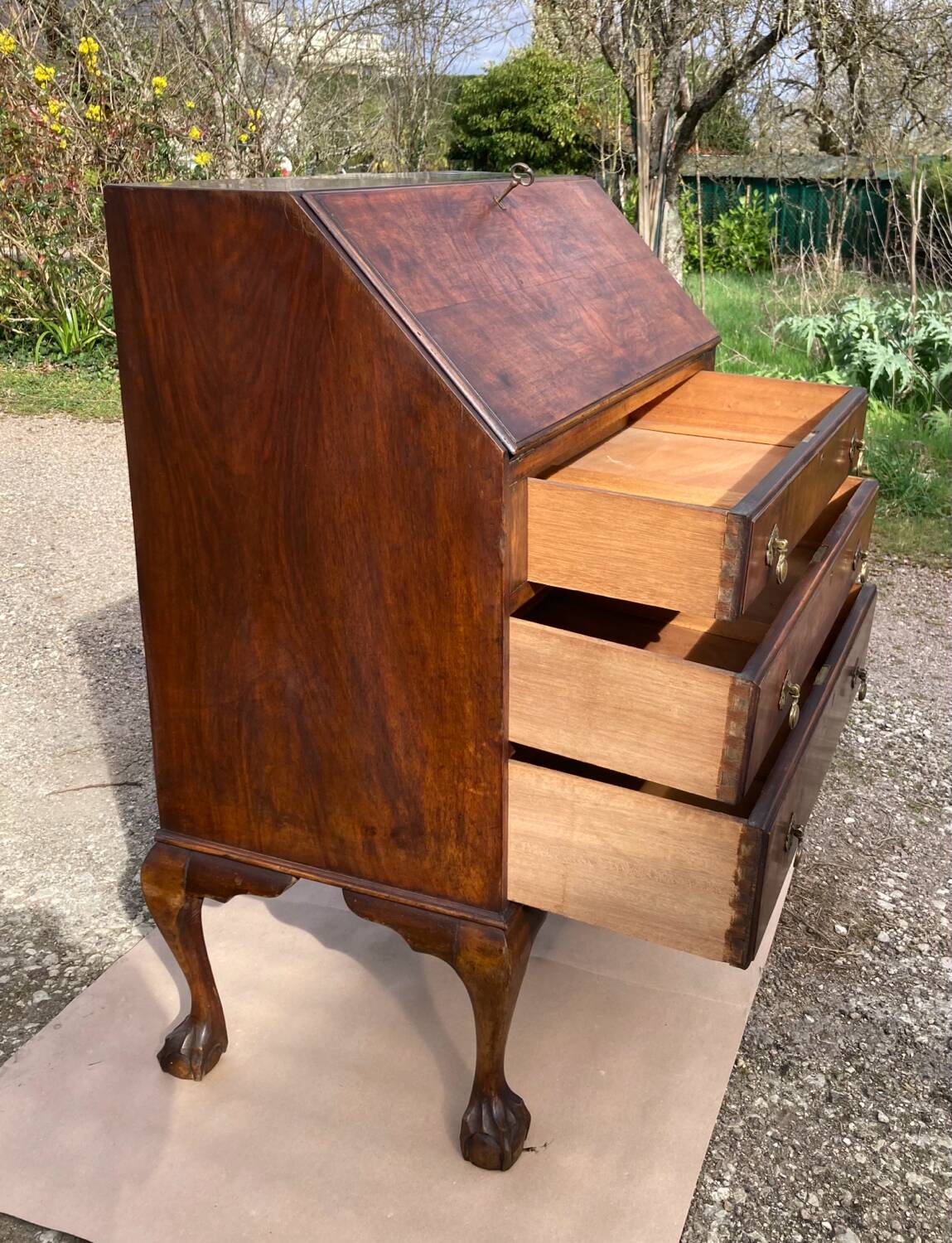 Sloping desk or writing desk, early 20th century, Made in England