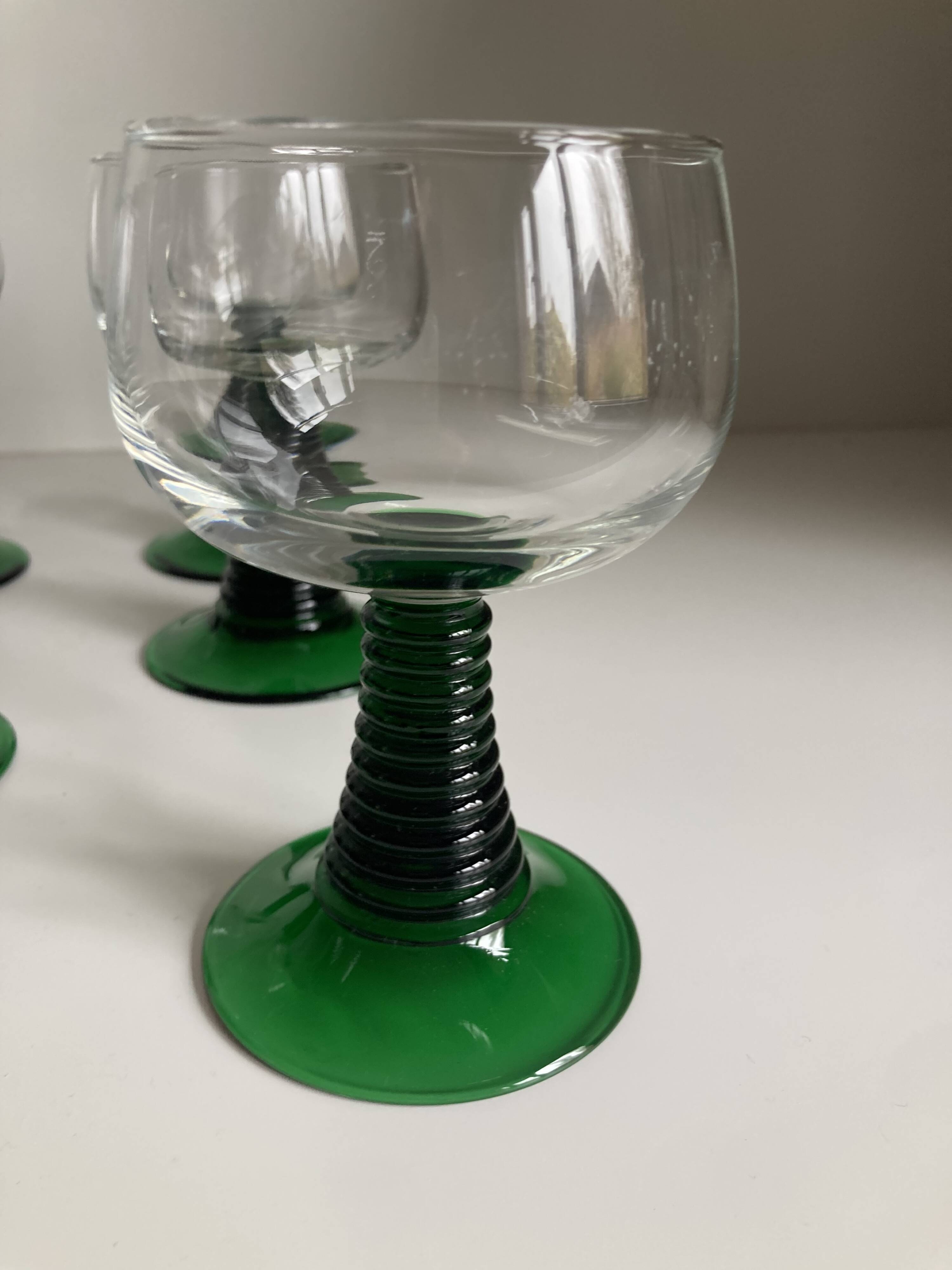 6 Vintage Green Wavy Stemmed Glasses