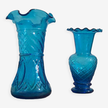 Vases bleus