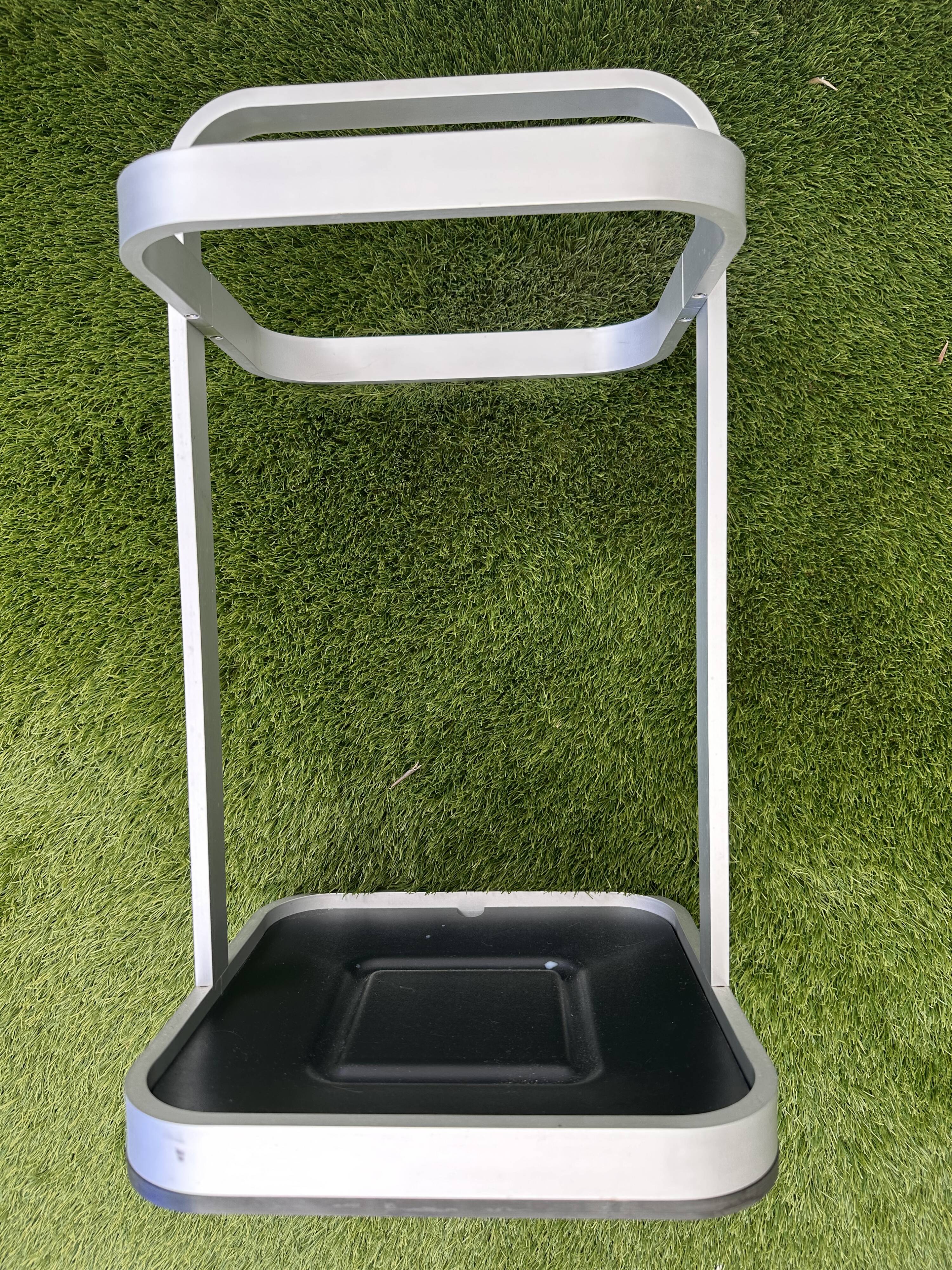Helit design aluminum umbrella stand, Foster Partners