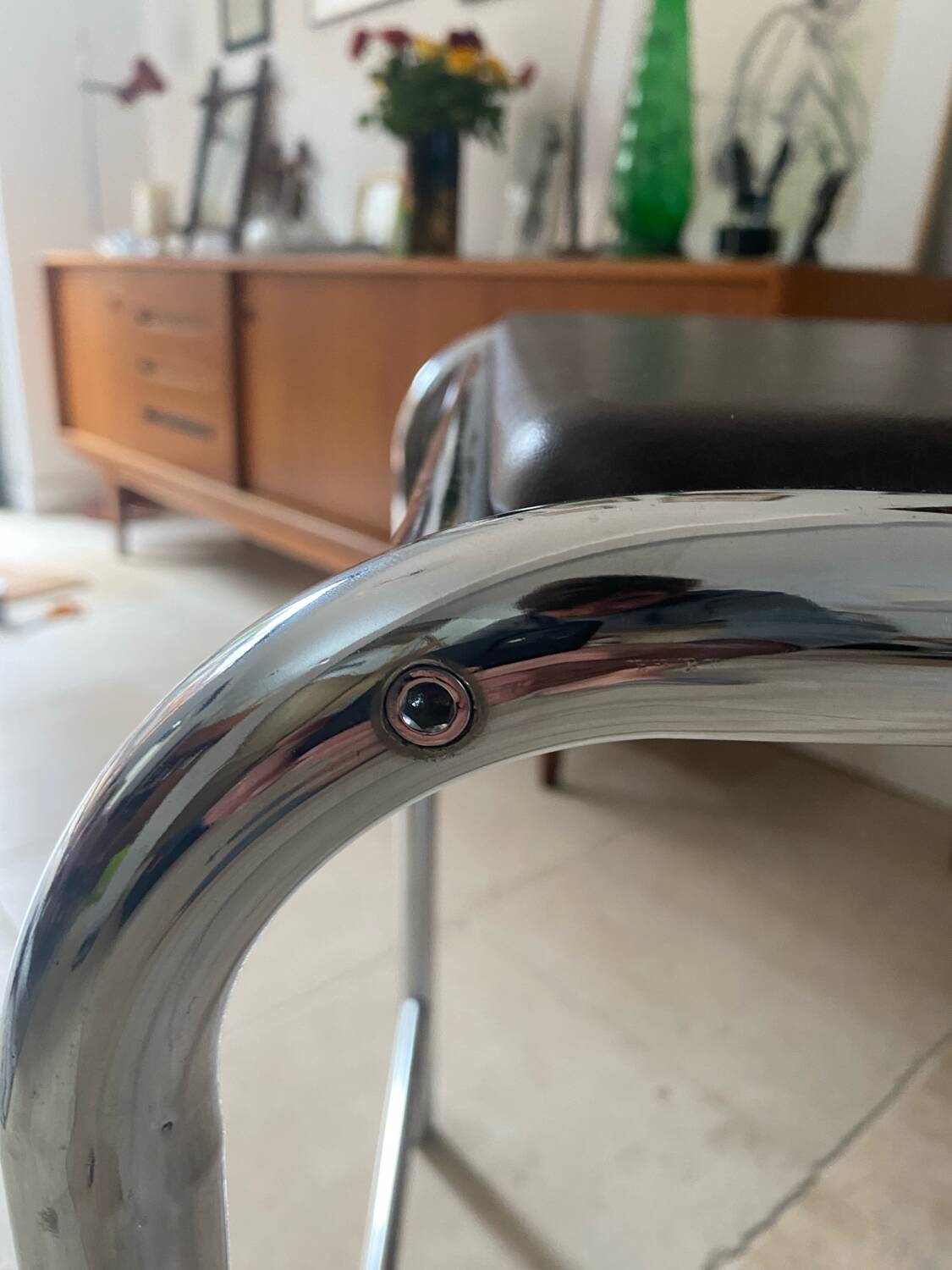 Tubular desk from the 70s/80s