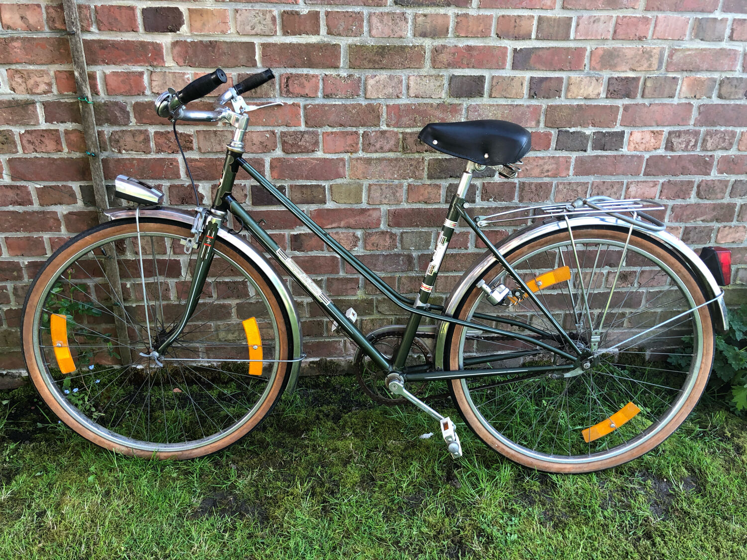 Vintage 70s lady's bike