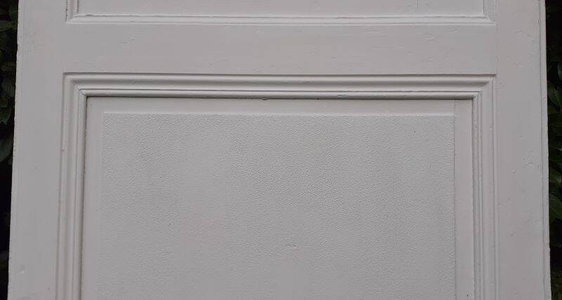 Communication door h221.5xl90cm old paneled, molded, interior