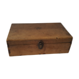 Old wooden box assemblage dovetail 19th century