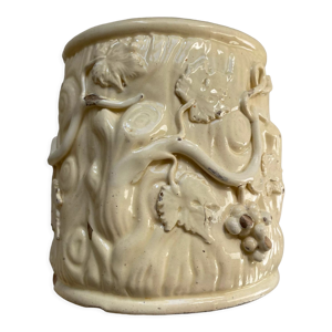 Pot en faience de Langeais a? de?cor