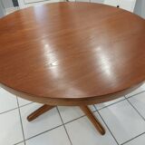 Baumann extendable dining table