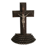 Crucifix art tramp