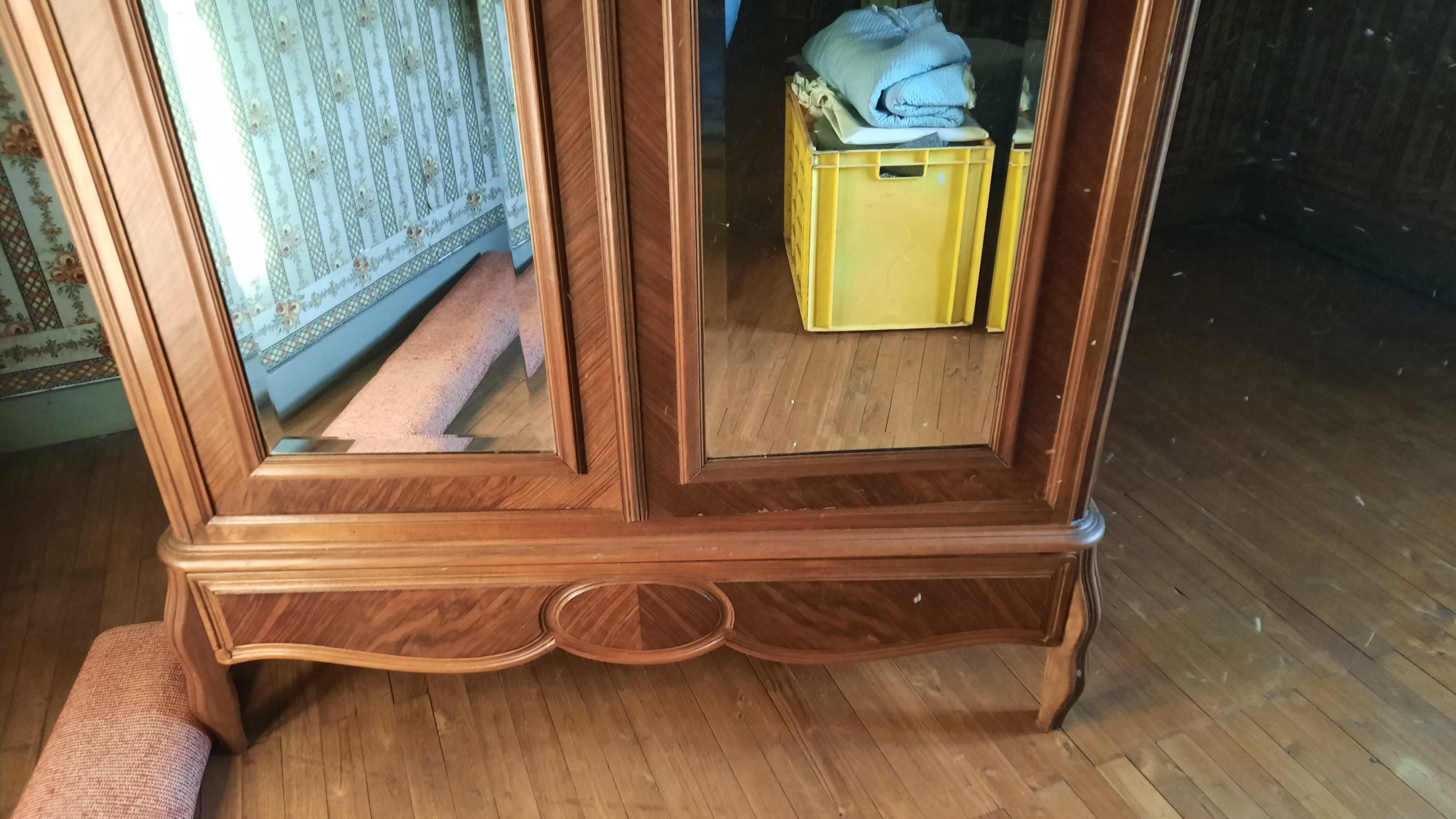 Louis XV rocaille style wardrobe