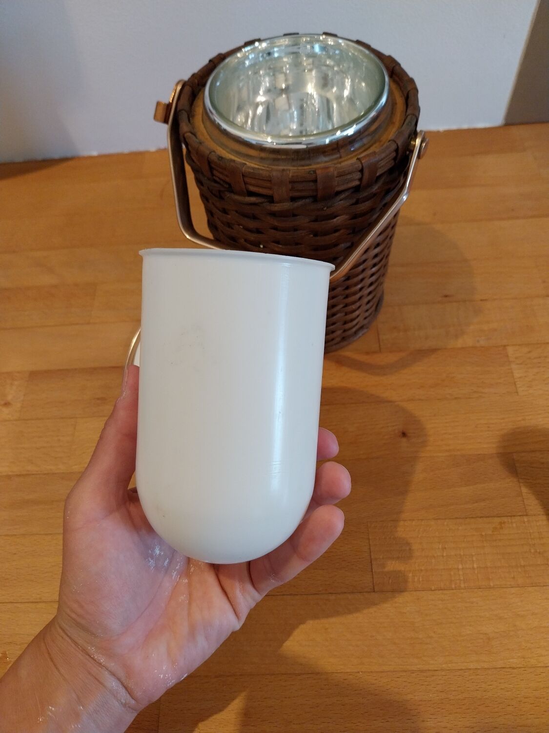 Copper wicker ice cube